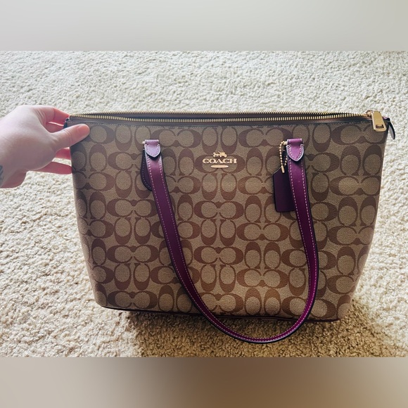 Brand new and unused without tags Coach purses. - Picture 1 of 5